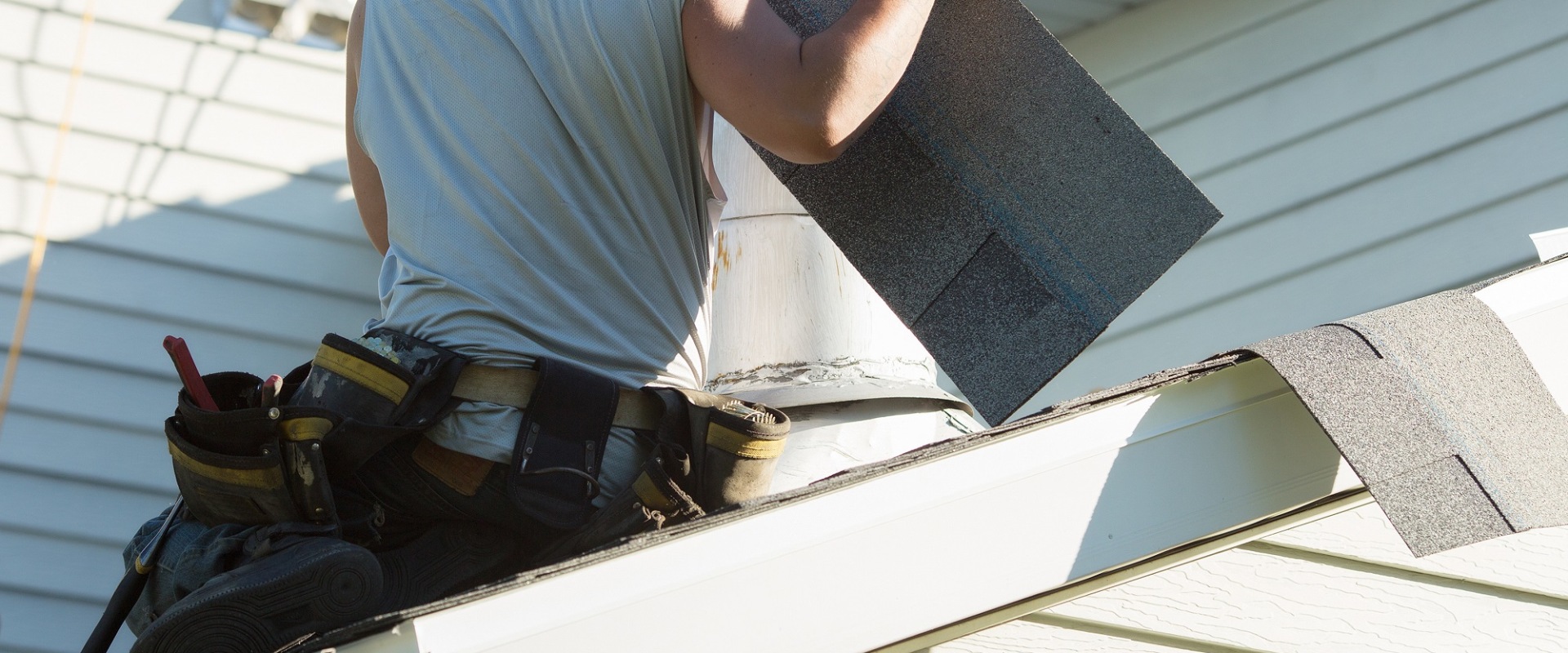 The Benefits of Hiring a Professional for Roof Maintenance
